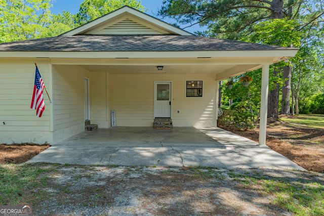 1010 Cherrywood Road, Waycross, GA 31503
