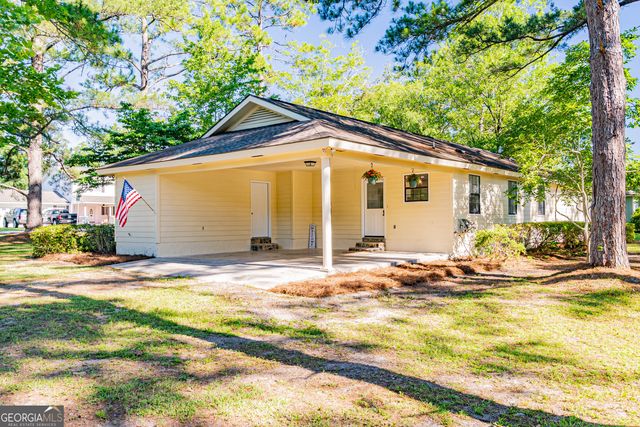 1010 Cherrywood Road, Waycross, GA 31503
