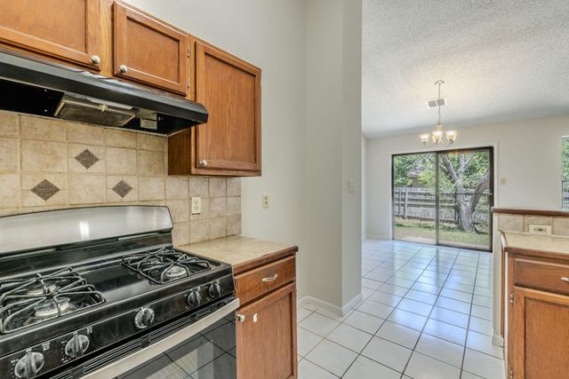 1802 Verbena WAY, Round Rock, TX 78664