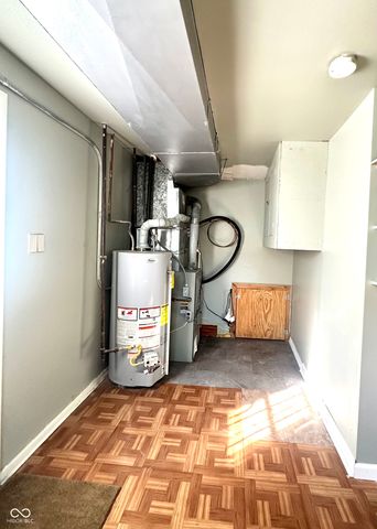 6904 S New Jersey Street, Indianapolis, IN 46227