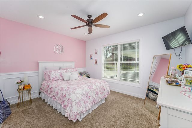 121 Farms Edge Road S, Manor, GA 31550