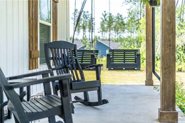 121 Farms Edge Road S, Manor, GA 31550