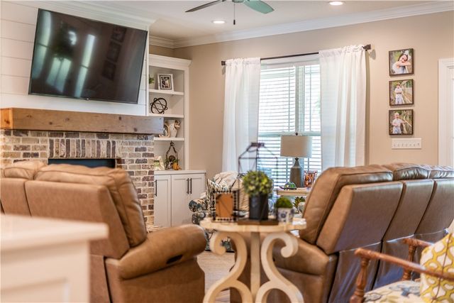 121 Farms Edge Road S, Manor, GA 31550