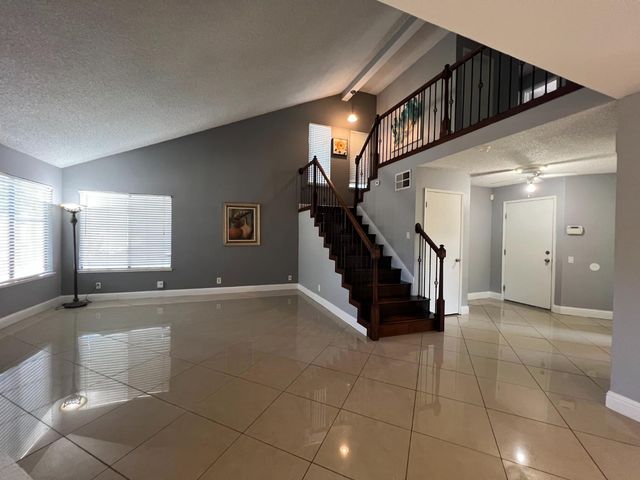 272 RIver Run cir, Sacramento, CA 95833