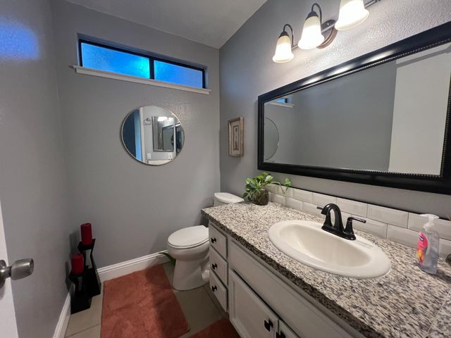 272 RIver Run cir, Sacramento, CA 95833