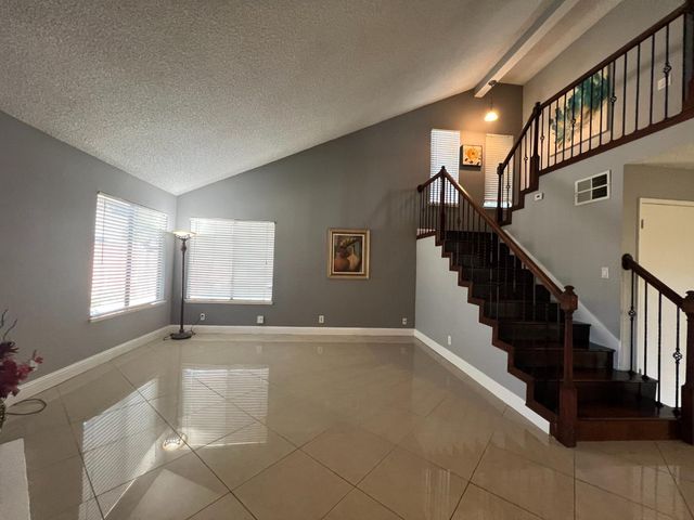 272 RIver Run cir, Sacramento, CA 95833