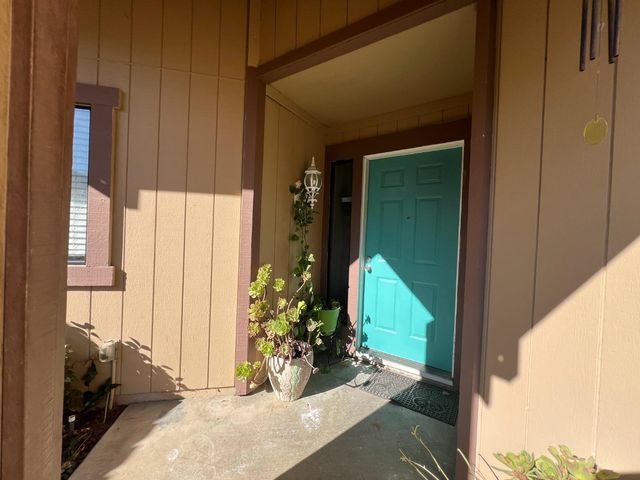 272 RIver Run cir, Sacramento, CA 95833