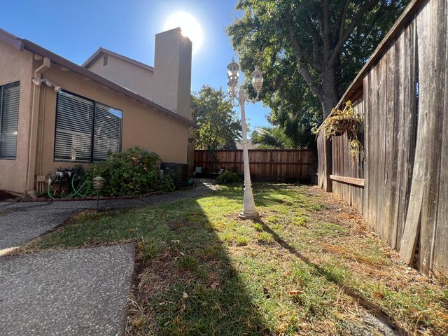 272 RIver Run cir, Sacramento, CA 95833