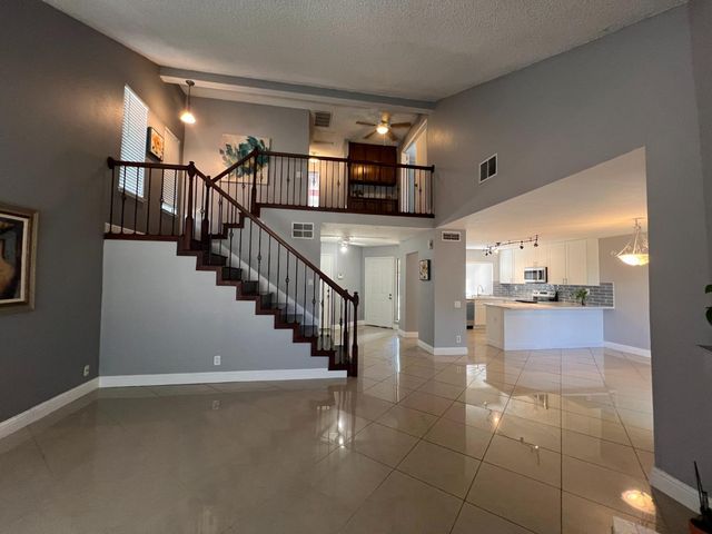 272 RIver Run cir, Sacramento, CA 95833
