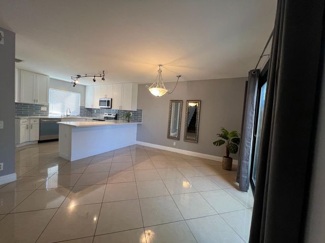 272 RIver Run cir, Sacramento, CA 95833