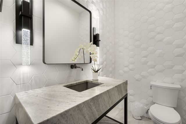 755 Ridge Canyon Road, Santa Fe, NM 87506