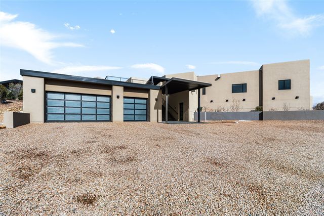 755 Ridge Canyon Road, Santa Fe, NM 87506