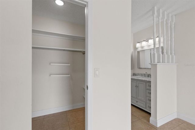 7516 ARMAND CIRCLE, Tampa, FL 33634