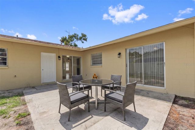 7516 ARMAND CIRCLE, Tampa, FL 33634