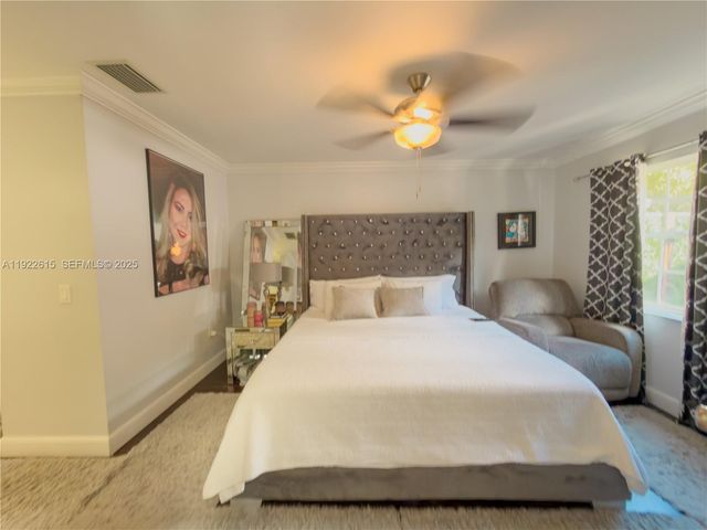 5460 NW 49th Ave, Coconut Creek, FL 33073