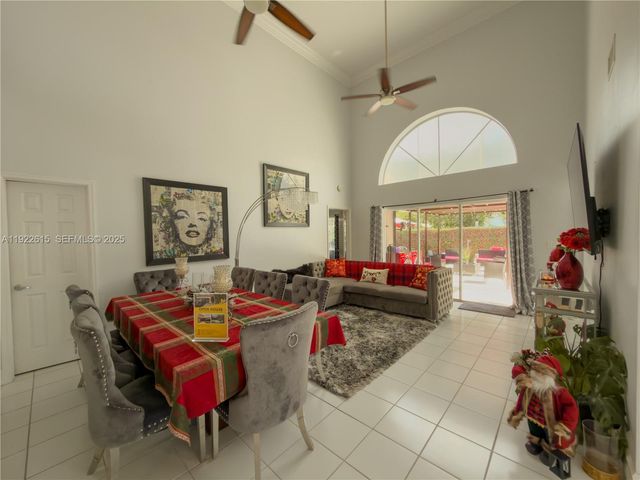 5460 NW 49th Ave, Coconut Creek, FL 33073