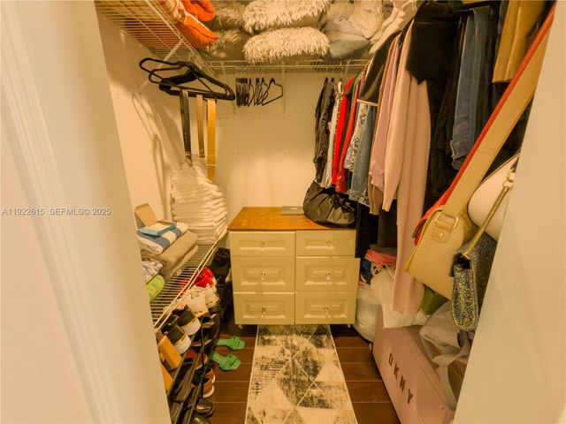 5460 NW 49th Ave, Coconut Creek, FL 33073