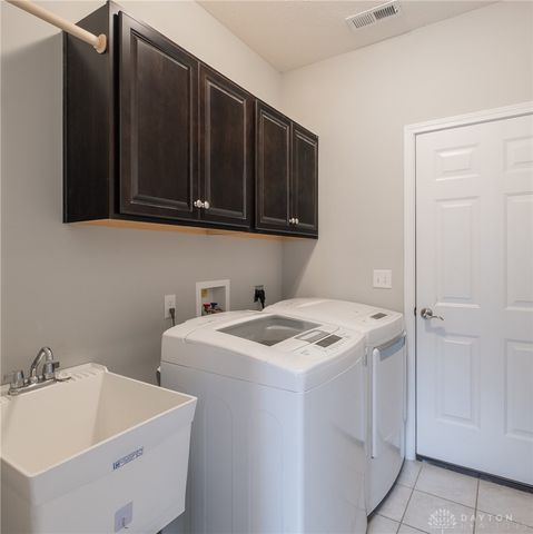 1608 Windham Lane, Beavercreek Twp, OH 45385