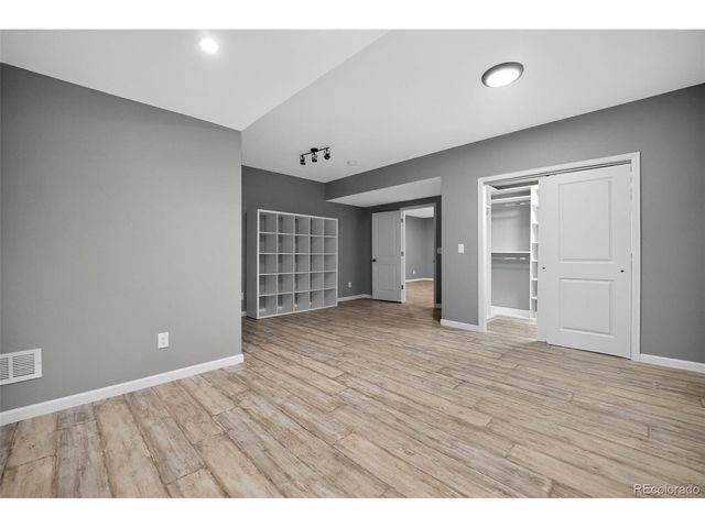 402 Highlands Cir, Erie, CO 80516