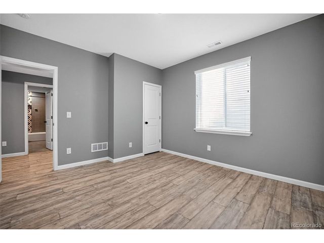 402 Highlands Cir, Erie, CO 80516