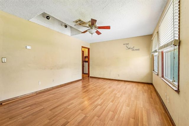 4001 Thomas Avenue, Oklahoma City, OK 73115