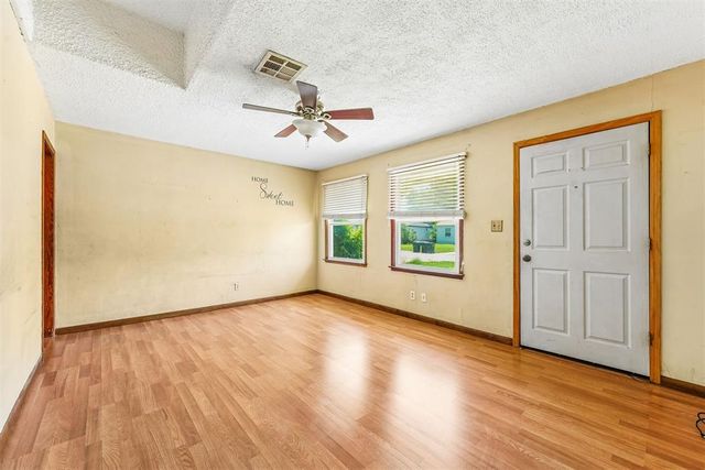 4001 Thomas Avenue, Oklahoma City, OK 73115