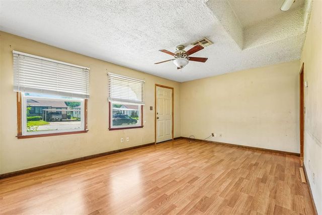 4001 Thomas Avenue, Oklahoma City, OK 73115