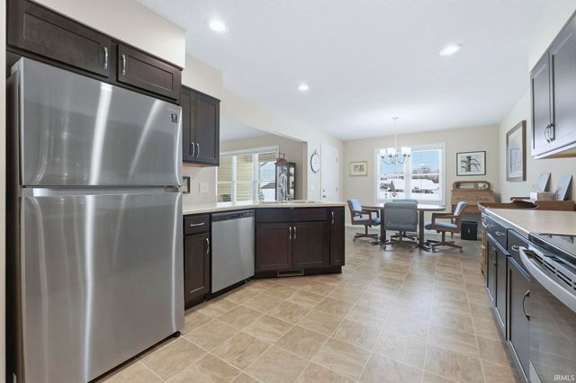 5240 Pigeon Creek Court, Fort Wayne, IN 46825