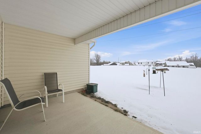 5240 Pigeon Creek Court, Fort Wayne, IN 46825