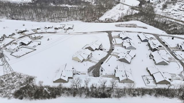 5240 Pigeon Creek Court, Fort Wayne, IN 46825