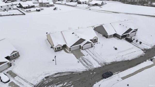 5240 Pigeon Creek Court, Fort Wayne, IN 46825