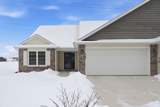 5240 Pigeon Creek Court, Fort Wayne, IN 46825