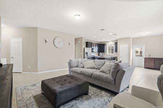 1450 Kedros, San Antonio, TX 78245