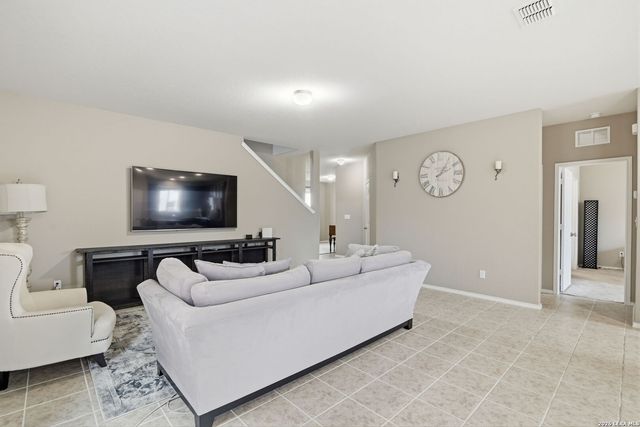 1450 Kedros, San Antonio, TX 78245