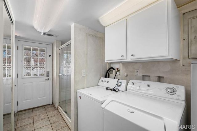 9911 Dennison Avenue, Overland, MO 63114