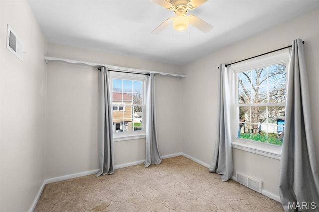 9911 Dennison Avenue, Overland, MO 63114