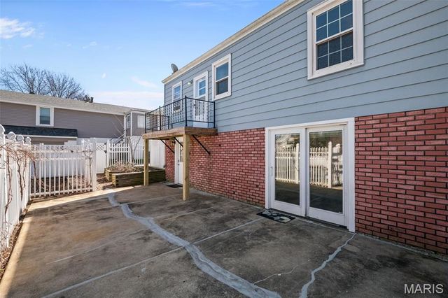 9911 Dennison Avenue, Overland, MO 63114