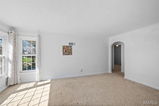 9911 Dennison Avenue, Overland, MO 63114