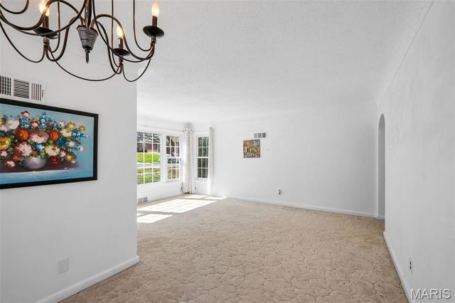 9911 Dennison Avenue, Overland, MO 63114