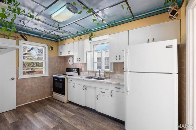 9911 Dennison Avenue, Overland, MO 63114