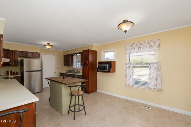 5010 Newport Highway, Greeneville, TN 37743