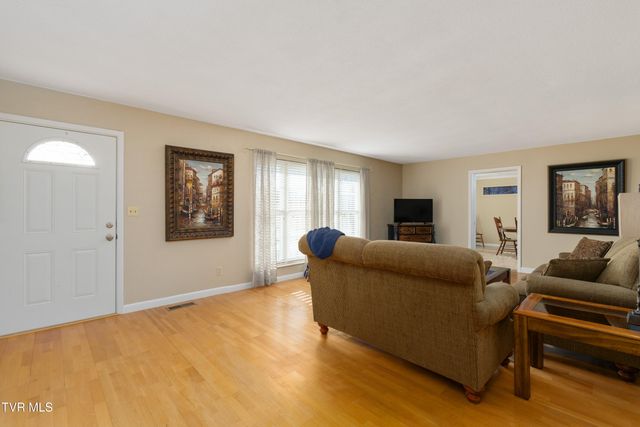 5010 Newport Highway, Greeneville, TN 37743