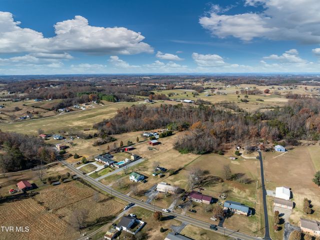 5010 Newport Highway, Greeneville, TN 37743