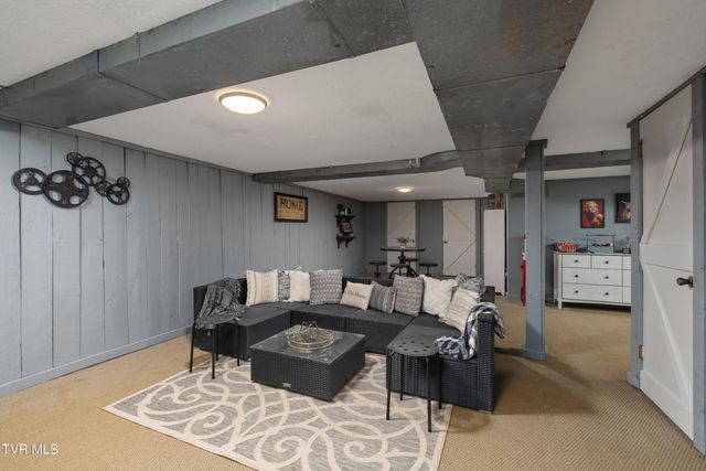 5010 Newport Highway, Greeneville, TN 37743