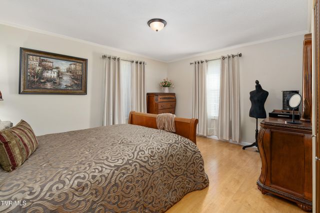 5010 Newport Highway, Greeneville, TN 37743