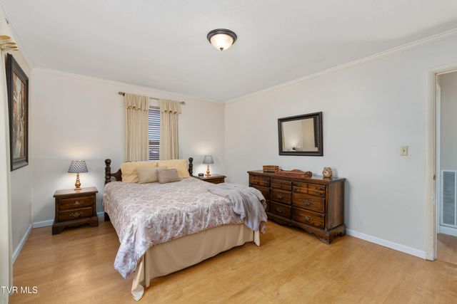 5010 Newport Highway, Greeneville, TN 37743