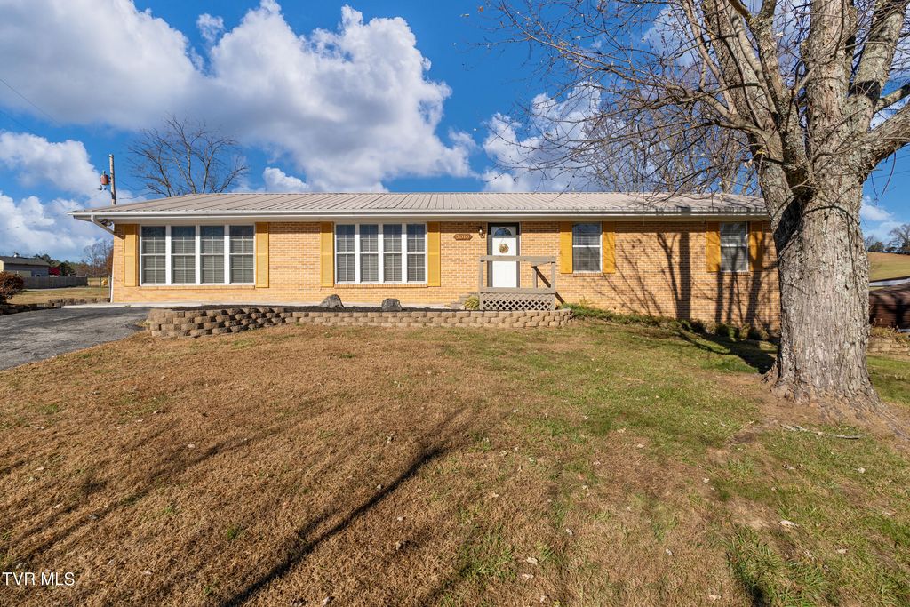5010 Newport Highway, Greeneville, TN 37743