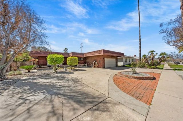 579 E 40th, San Bernardino, CA 92404