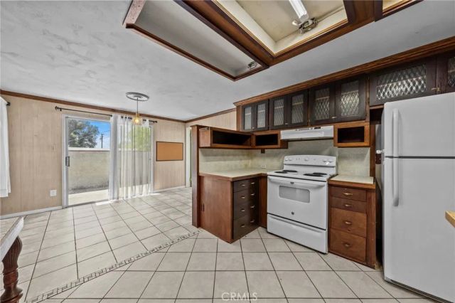 579 E 40th, San Bernardino, CA 92404