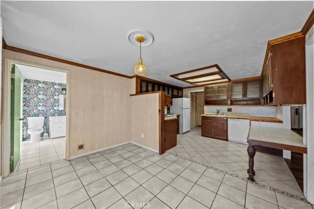 579 E 40th, San Bernardino, CA 92404